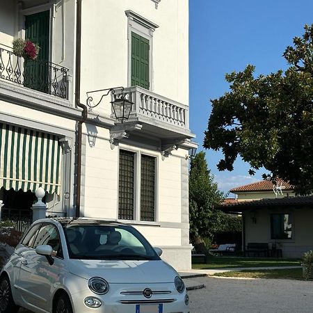 Bed & Breakfast Residenza Cuore Udine Bagian luar foto